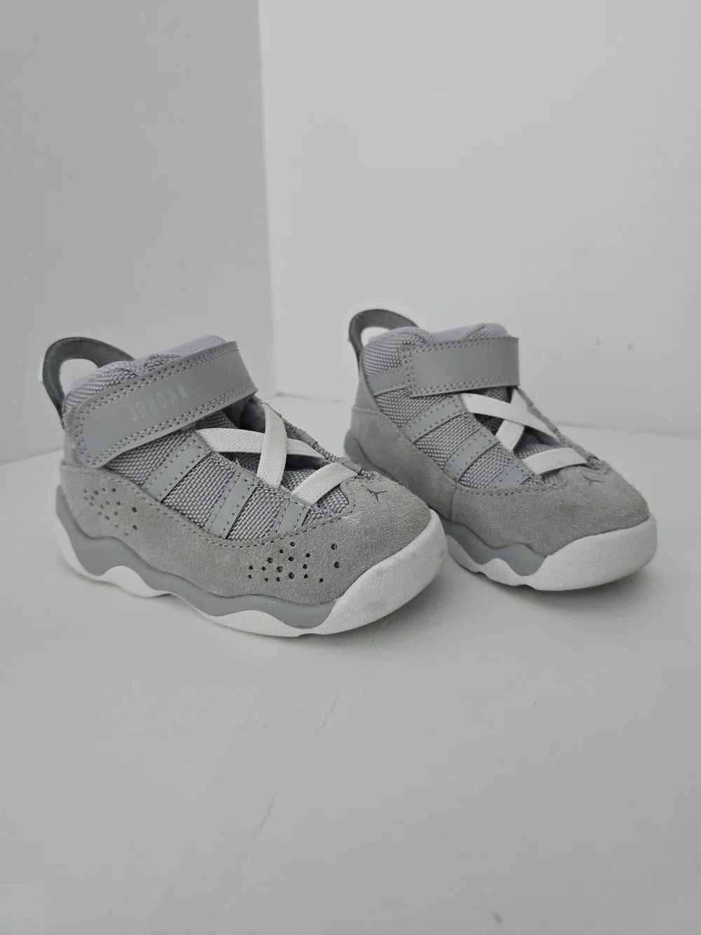 Jordan 6 Ring Toddler Kids Light Grey Suede & Mesh Hook-and-Loop Sneakers Size 6